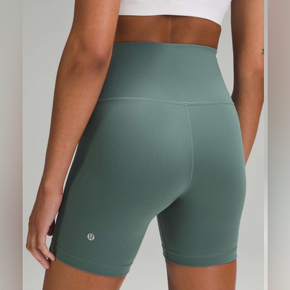 Lululemon Wunder Train High-Rise Short 6" inseam - Medium Forest - size 6